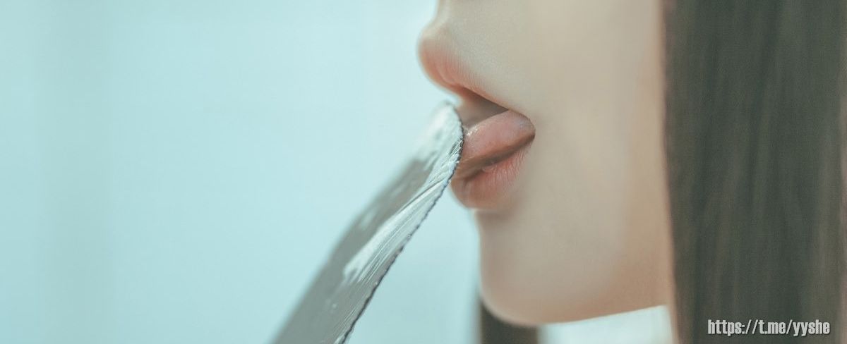 老板一边开会一边摸秘书_HD在线观看高清