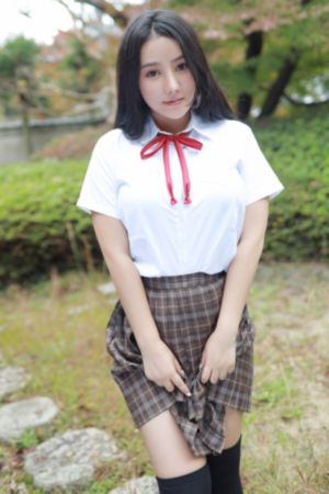 电车魔女完整版_国产剧电影在线观看