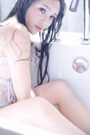 ass日本肉裸pics_剧情片全集免费观看